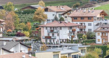 Superior Holiday Apartment 'Marialisa Apt Orchidee' with Mountain View, Whirlpool & Wi-Fi