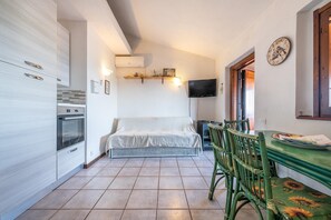 Interior - Holiday Home 'Bianca' with Sea View, Private Terrace and Air Conditioning (Costa Rei)