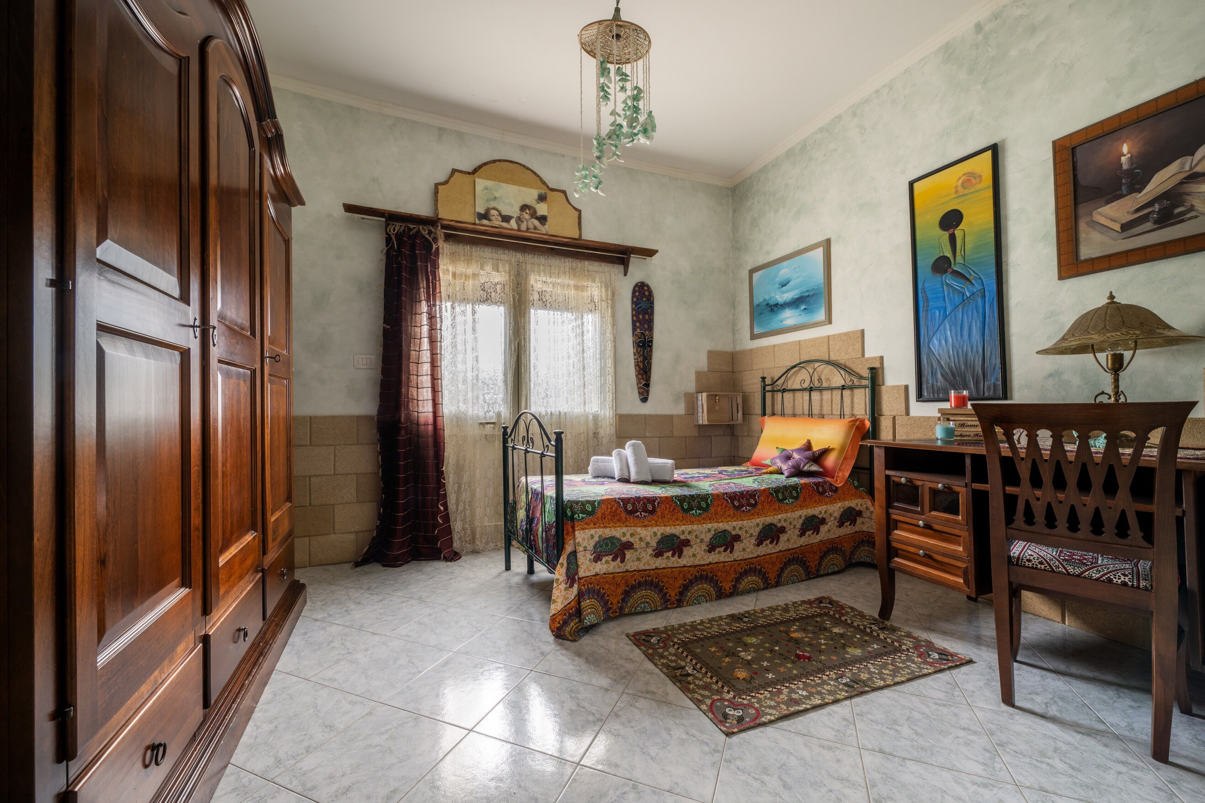 3 habitaciones, tabla de planchar con plancha y wifi gratis 