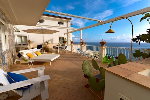 Celebrity Suite - Big Terrace on the Sea