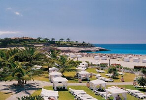 Beach nearby - Holiday Accommodation "5-Bedroom Villa in Playa del Duque" with private pool (Adeje)