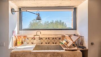 Refrigerador, horno, parrilla de estufa y lavavajillas