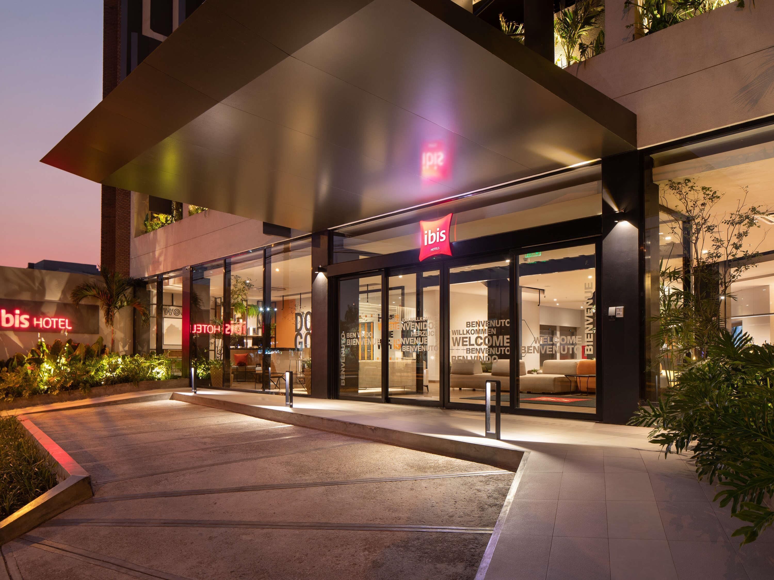 المنشأة من الخارج