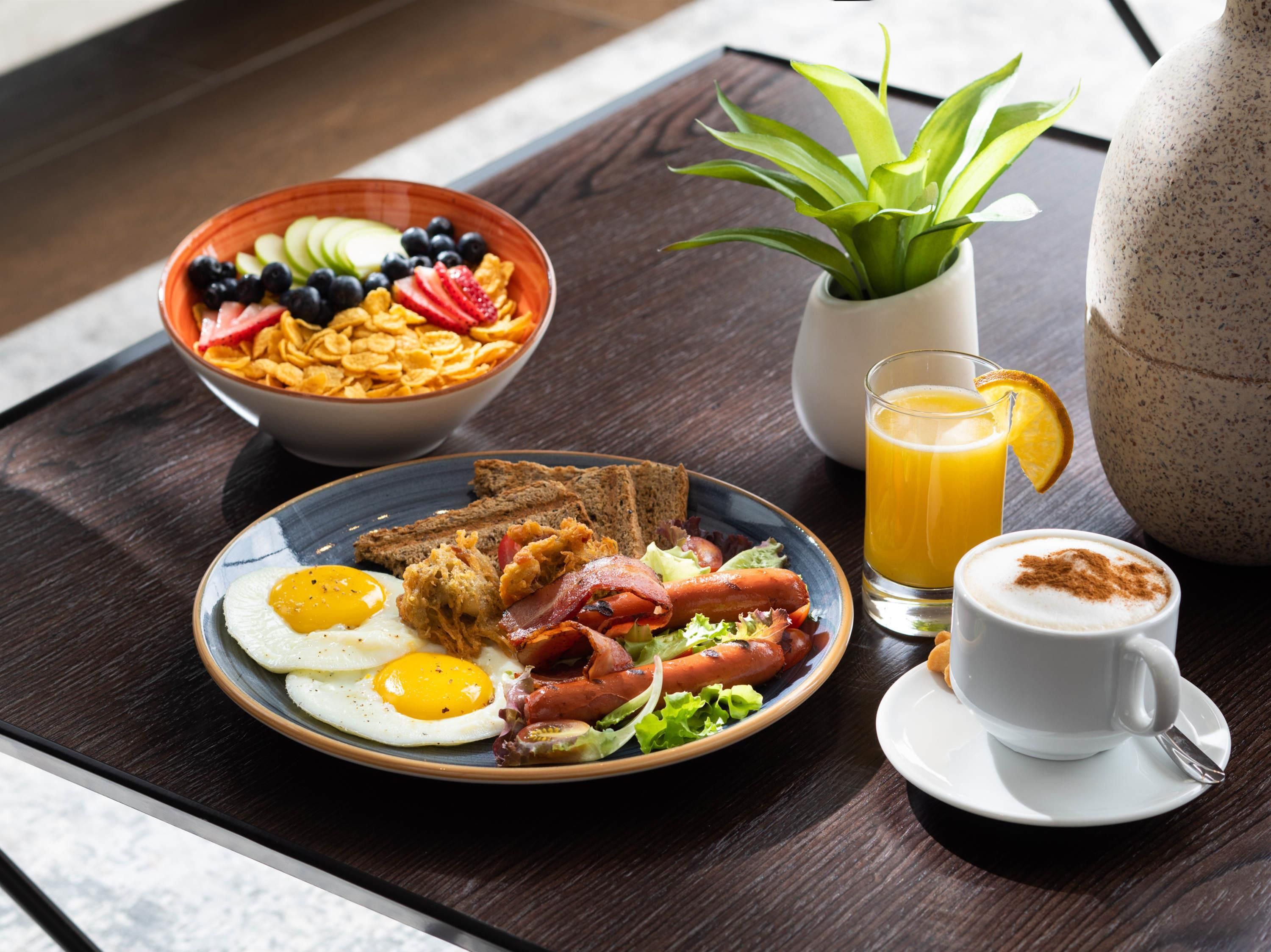 Desayuno buffet todos los días (con cargo)