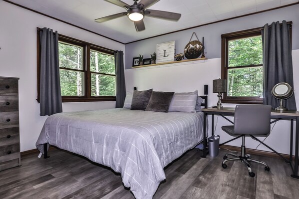 2 bedrooms, desk, iron/ironing board, travel cot