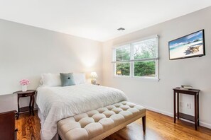 5 多间卧室、办公桌、熨斗/熨衣板、WiFi