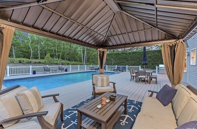 Hamptons Wellness villa with Pool and Hot tub