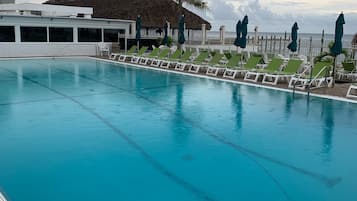 Udendørs pool