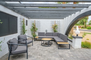 Casa, 4 habitaciones | Terraza o patio