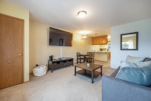 Condo, 1 Bedroom | Living room