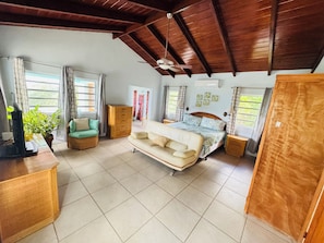 4 chambres, bureau, fer et planche Ă repasser, accĂšs au Wi-Fi (inclus)