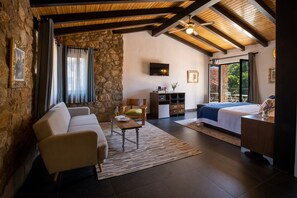 Comfort Room, 1 King Bed with Sofa bed (Villasbuenas) | Minibar, in-room safe, cribs/infant beds, free WiFi