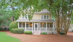 Exterior - Beautiful Lake/Golf View Home (Eatonton)