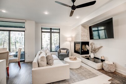 River West Ptarmigan Peak Condo: Upscale Riverfront Retreat