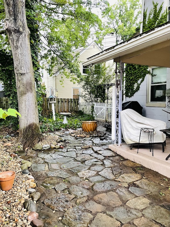 Terrace/patio - Cottage In The Village Of Sewickley (Sewickley)