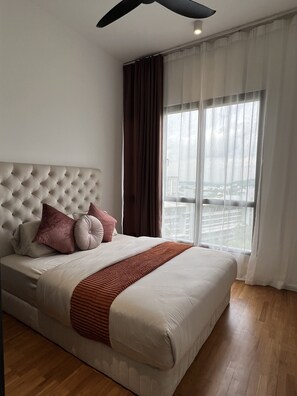 3 bedrooms, iron/ironing board, free WiFi, bed sheets - Family Suites Serviced Apartment (Kuala Lumpur)