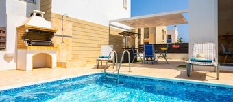Villa Vitamin Blue - Deux Chambres Villa, Couchages 4