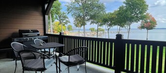 **HORSESHOE BAY BEACH CONDO** Mesmerizing Lake View- Highly Appointed Condo 