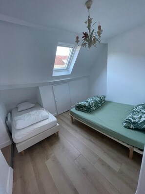 5 bedrooms