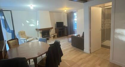 LIKEHOME - Grande maison conviviale pour groupe proche PARIS