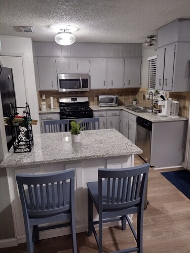 2 Bedroom home with convenience of modern lifestyle.