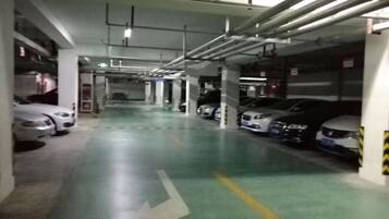 ๋ฌด๋ฃ ์
ํ ์ฃผ์ฐจ