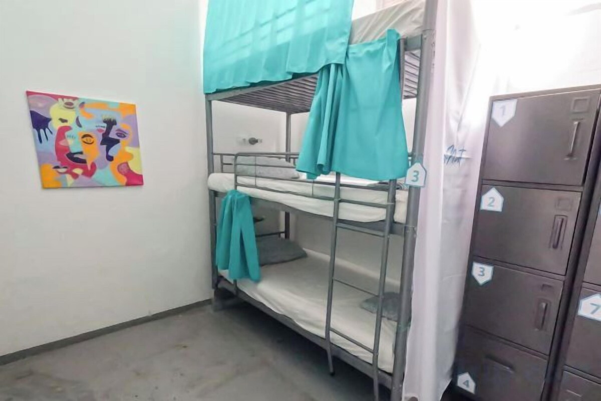 Chambres insonorisées, Wi-Fi gratuit, draps fournis