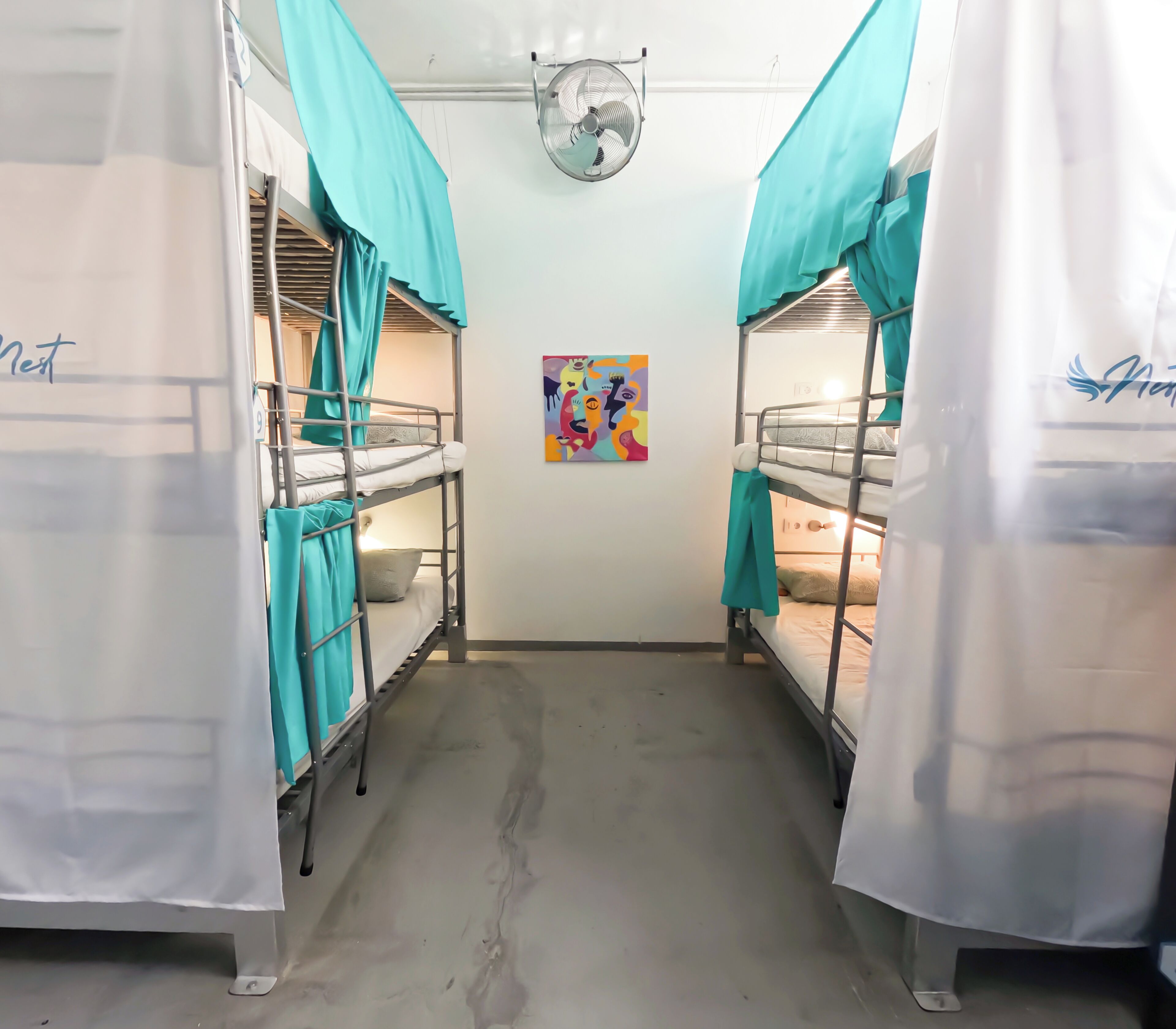 Sistema de insonorización, wifi gratis, ropa de cama