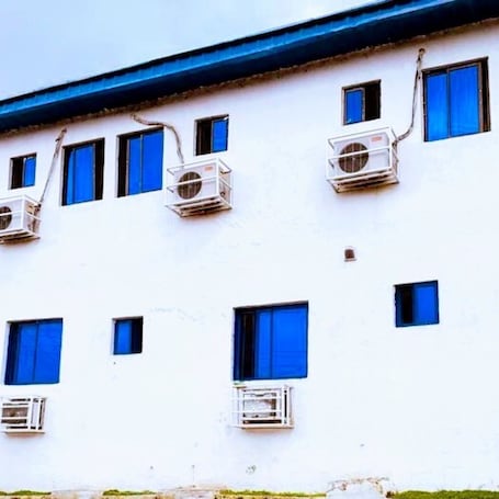 Front of property. Sirloy Hotel
