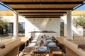 Outdoor dining - Casa Carlita - Luxury Villa with pool (Noto)