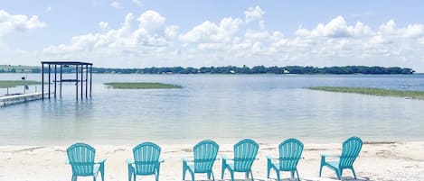 Sun-loungers, beach towels