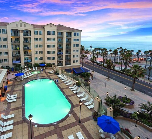 Club Wyndham Oceanside Pier Resort
