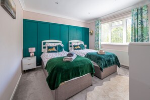 2 Schlafzimmer, Bügeleisen/Bügelbrett, Internetzugang, Bettwäsche
