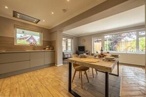 Dining - 8 Town Close, Holt, Norfolk (Holt)