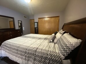 3 slaapkamers, een bureau, gratis wifi