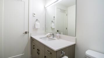 Condo | Bilik Mandi | Tuala disediakan, syampu