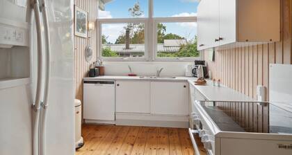Beautiful home in ølsted with WiFi