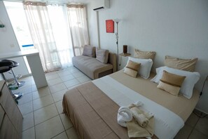 1 bedroom, iron/ironing board, free WiFi, wheelchair access