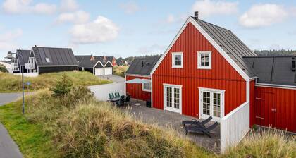 Amazing home in Blokhus with WiFi