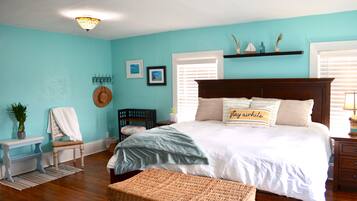 2 bedrooms, desk, iron/ironing board, free WiFi