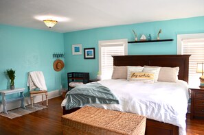 2 chambres, bureau, fer et planche à repasser, accès au Wi-Fi (inclus)