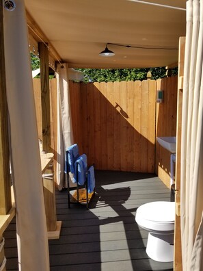 Terrace/patio - Luxury Bell Tent with Outdoor Bathroom (Springfield)