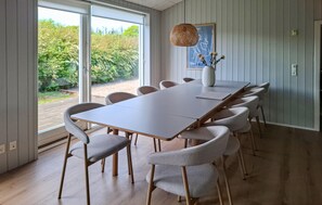 Dining - Amazing home in Glesborg with kitchen (Glesborg)