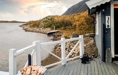 Awesome home in Laukvik with kitchen