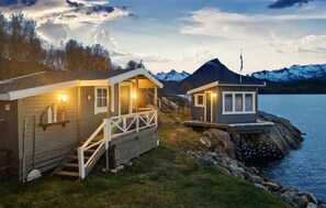 Exterior - Awesome home in Laukvik with kitchen (Laukvik)