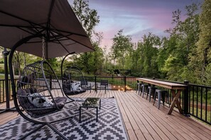 Outdoor dining - The Green Creek Shipyard | Hot Tub, Sauna, Fire Pit + Private Pond! (Columbus)