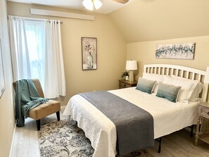 2 室のベッドルーム、デスク、アイロン / アイロン台、WiFi (無料)