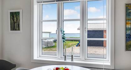 Amazing home in Tranekær with WiFi