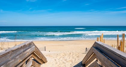 HGTV Ocean Home, Hot Tub, Pool, Games, Arcade Arcade, Bikes, Loaded