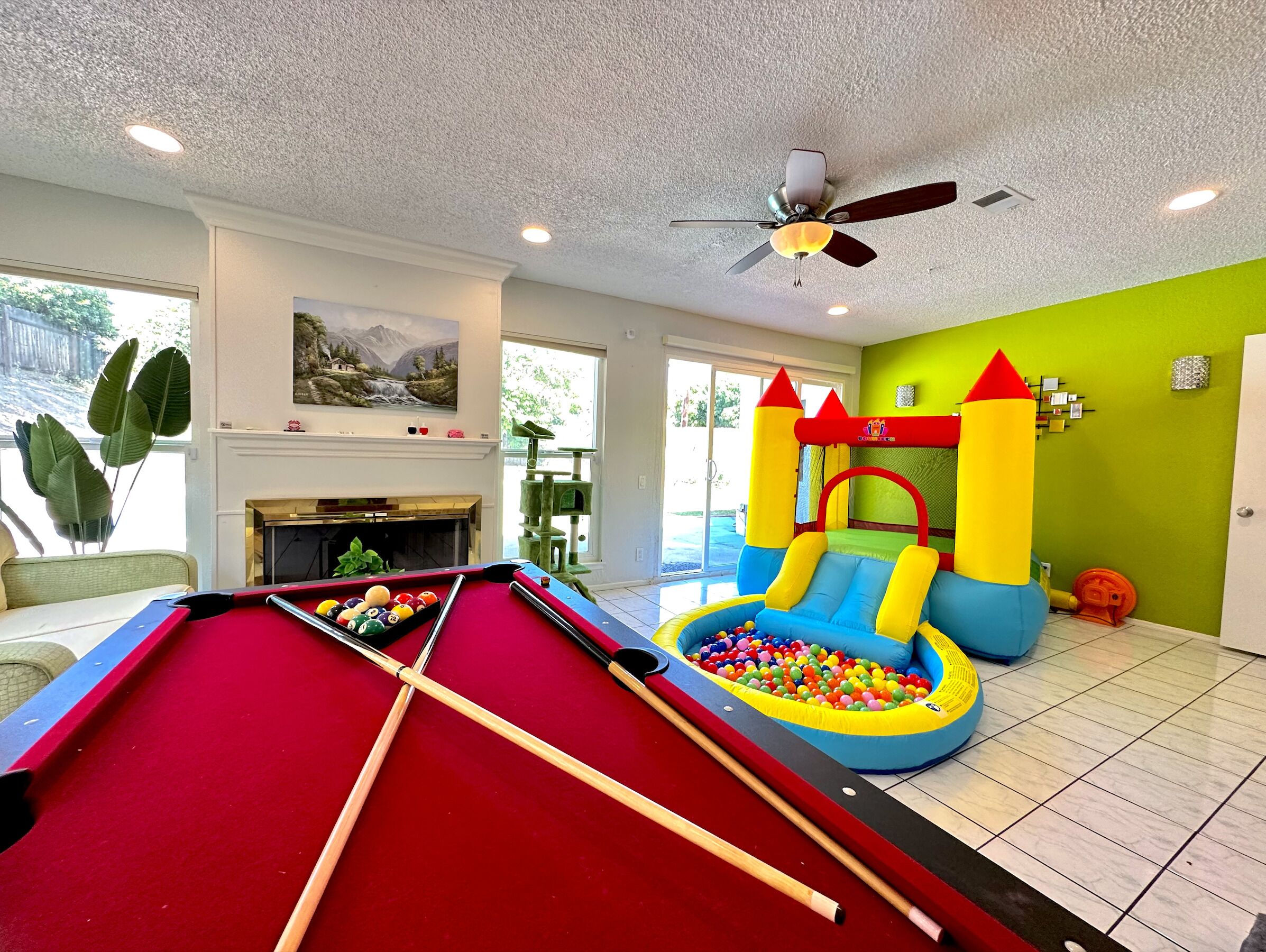 Pool House Near Disney: Bounce House / Ping-Pong!